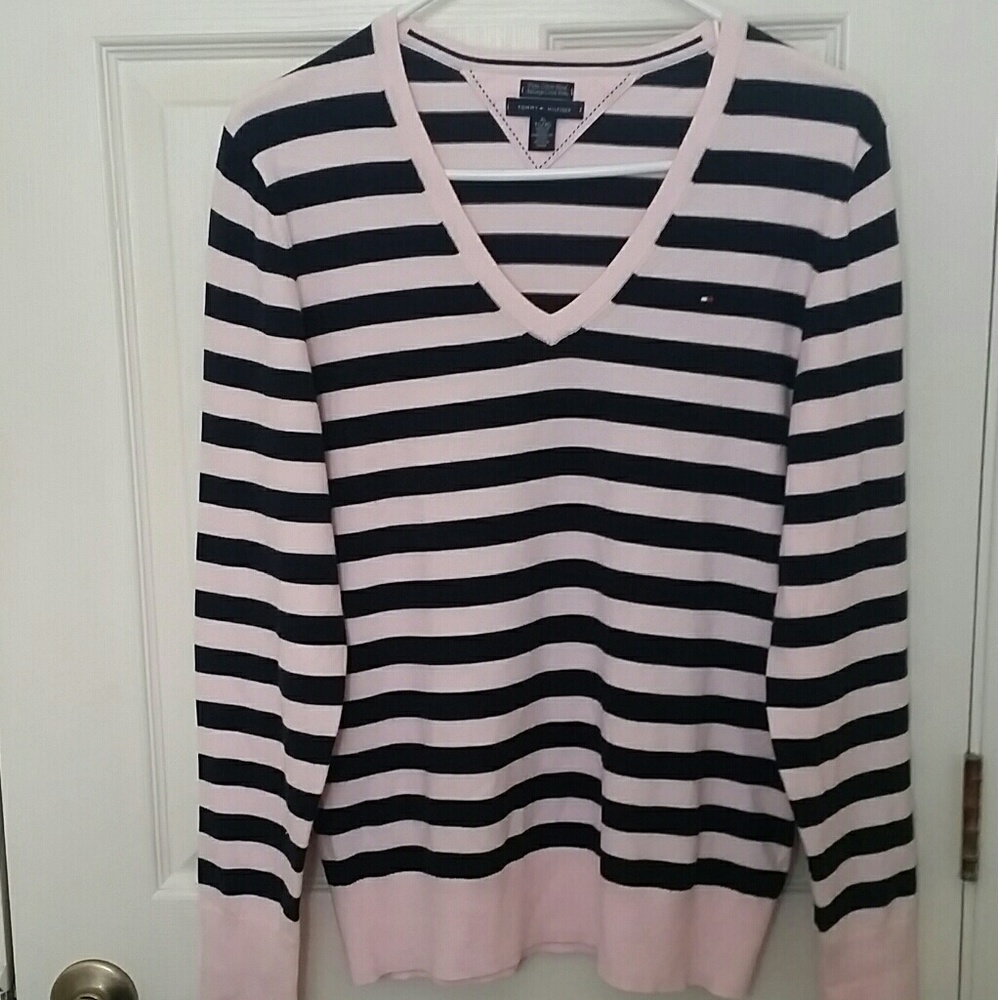 Tommy Hilfiger sweater